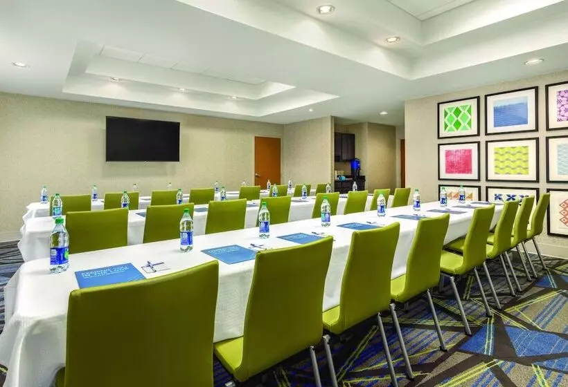 Holiday Inn Express Hotel & Suites Lawton Fort Sill, An Ihg