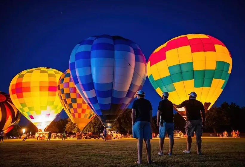 Holiday Inn Express Hotel & Suites Shawnee I 40, An Ihg