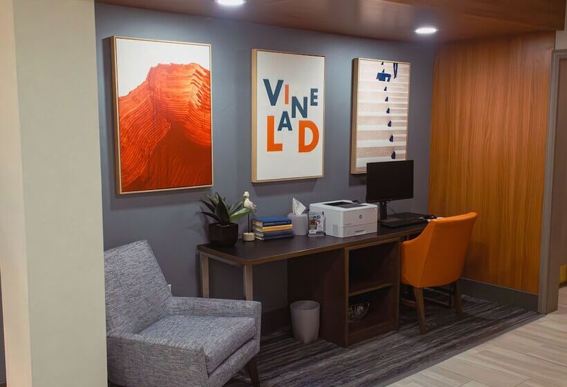 Holiday Inn Express Hotel & Suites Vineland Millville, An Ihg