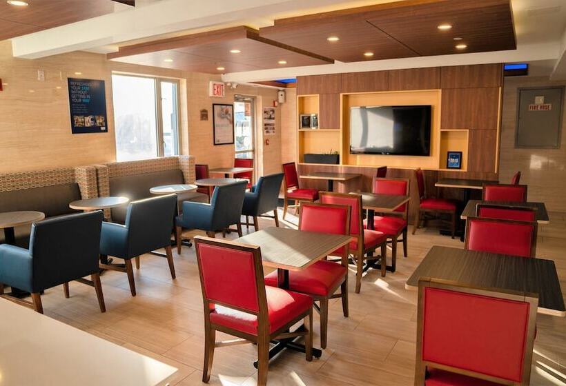 ホテル Holiday Inn Express Maspeth, An Ihg