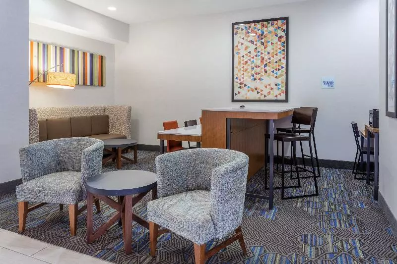 호텔 Holiday Inn Express & Suites White Haven   Poconos, An Ihg