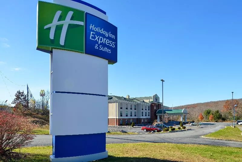호텔 Holiday Inn Express & Suites White Haven   Poconos, An Ihg