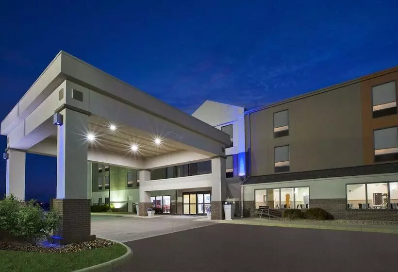 호텔 Holiday Inn Express Tiffin, An Ihg