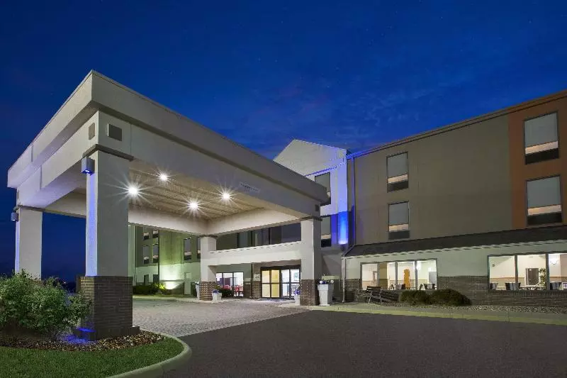 호텔 Holiday Inn Express Tiffin, An Ihg