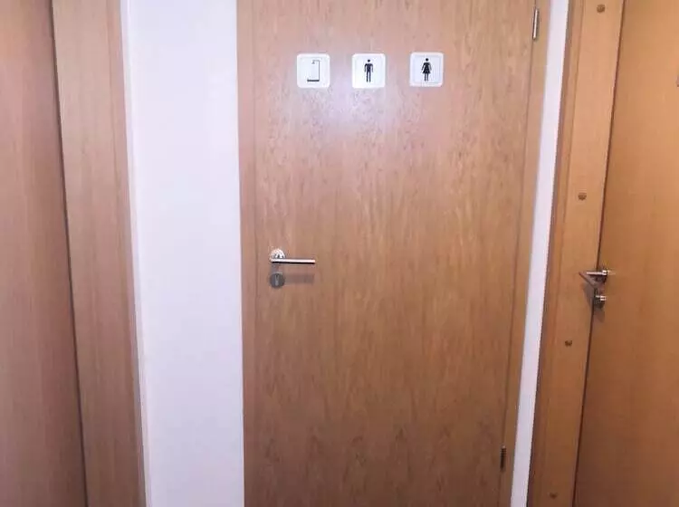 پانسیون 101 Guesthouse