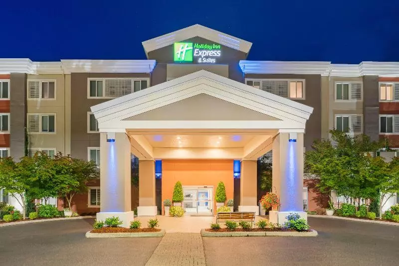Holiday Inn Express Hotel & Suites Marysville, An Ihg