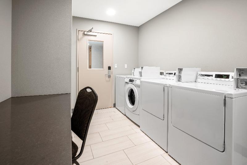 Holiday Inn Express Hotel & Suites Marysville, An Ihg