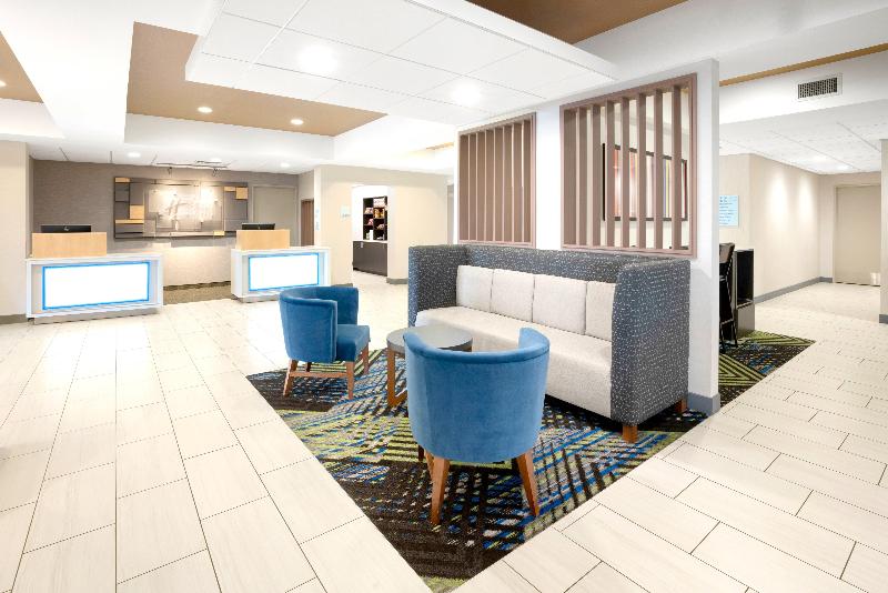 Holiday Inn Express Hotel & Suites Marysville, An Ihg