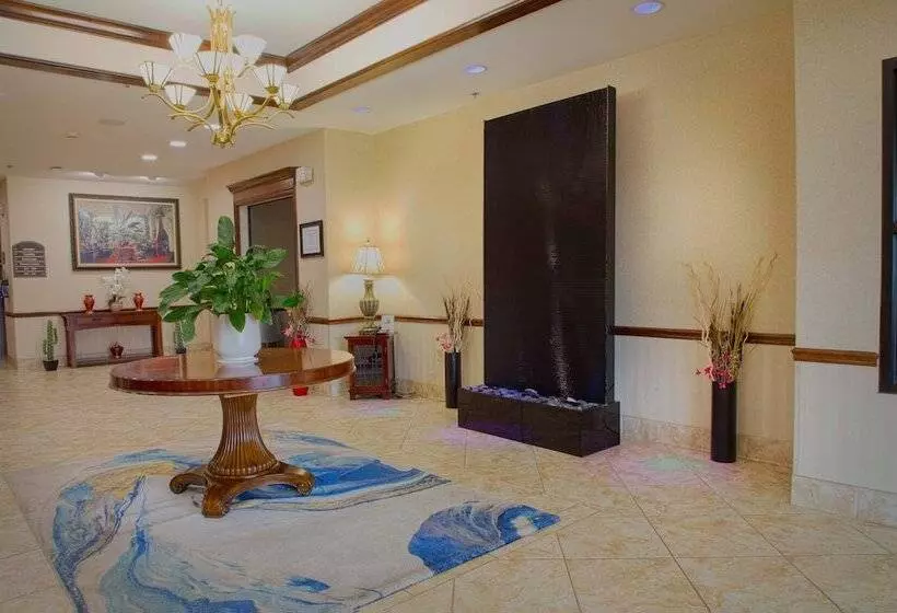 Holiday Inn Express Hotel & Suites Center, An Ihg