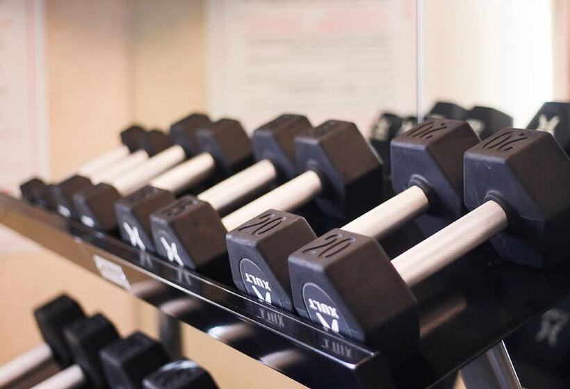 Holiday Inn Express Hotel & Suites Center, An Ihg