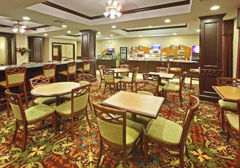 Holiday Inn Express Hotel & Suites Henderson   Traffic Star, An Ihg