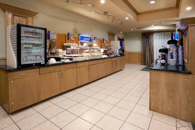 Holiday Inn Express Hotel & Suites Zapata, An Ihg