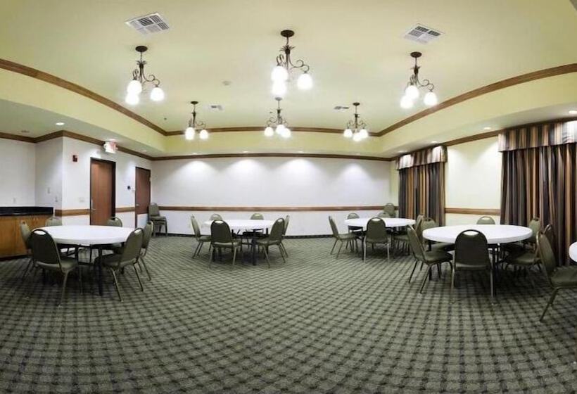 Holiday Inn Express Hotel & Suites Zapata, An Ihg