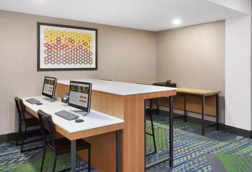 ホテル Holiday Inn Express & Suites Culpeper, An Ihg