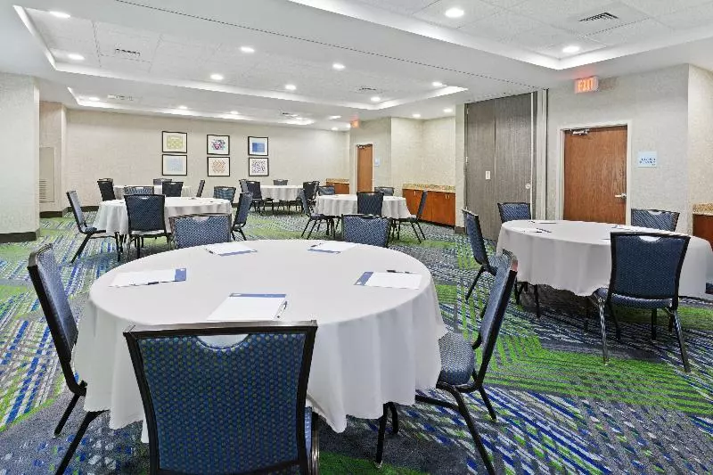 ホテル Holiday Inn Express & Suites Culpeper, An Ihg
