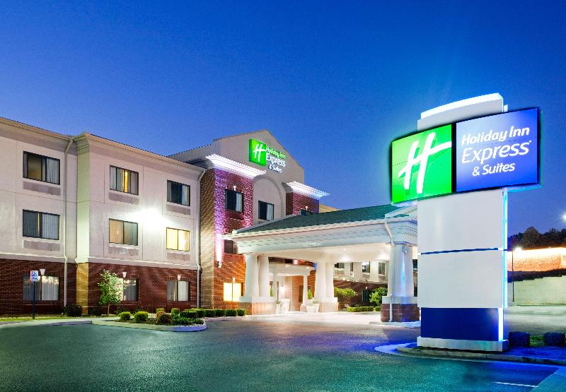 בית מלון כפרי Holiday Inn Express & Suites Rocky Mount Smith Mountain Lake, An Ihg