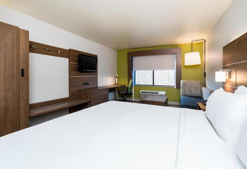 בית מלון כפרי Holiday Inn Express & Suites Rocky Mount Smith Mountain Lake, An Ihg