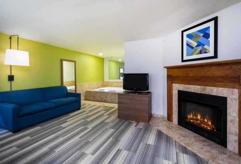 בית מלון כפרי Holiday Inn Express & Suites Rocky Mount Smith Mountain Lake, An Ihg