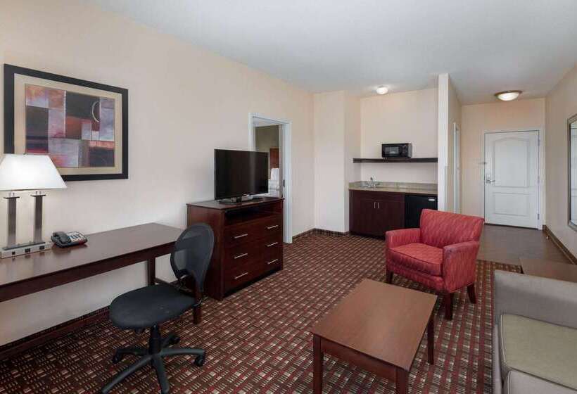 هتل La Quinta By Wyndham Macon West