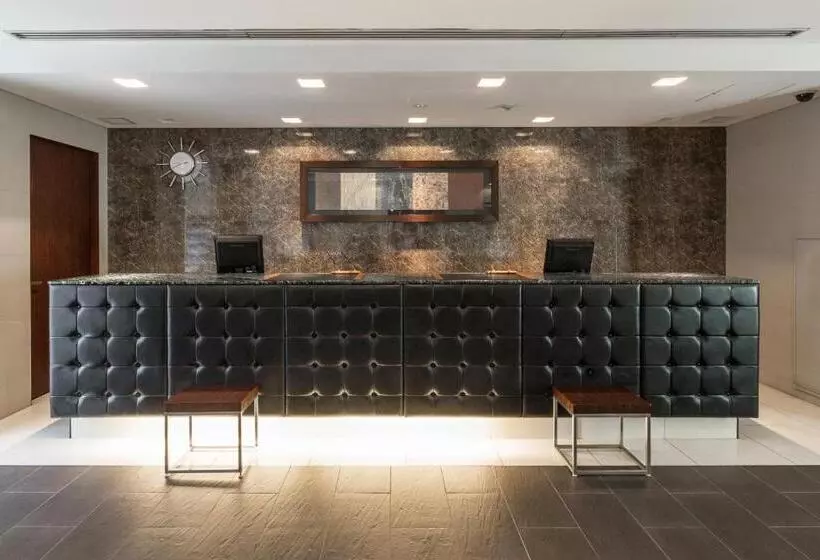 בית מלון כפרי Mystays Fukuoka Tenjin Minami