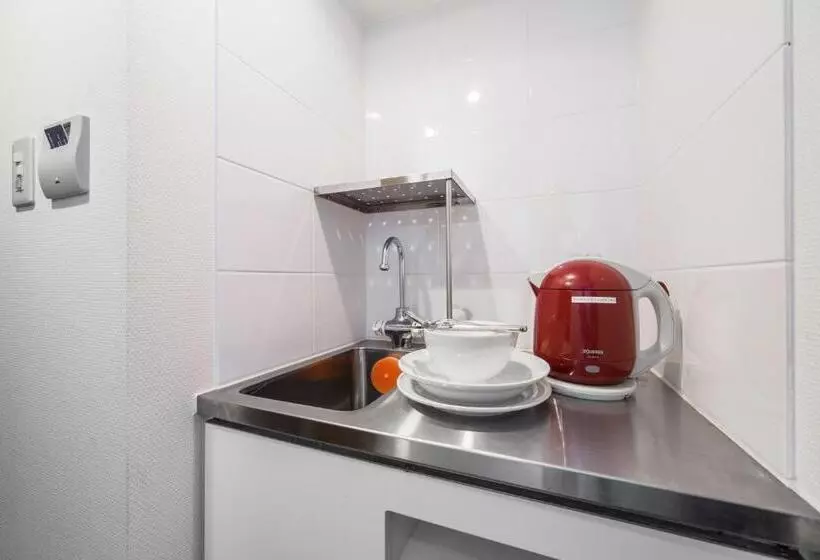 בית מלון כפרי Mystays Fukuoka Tenjin Minami