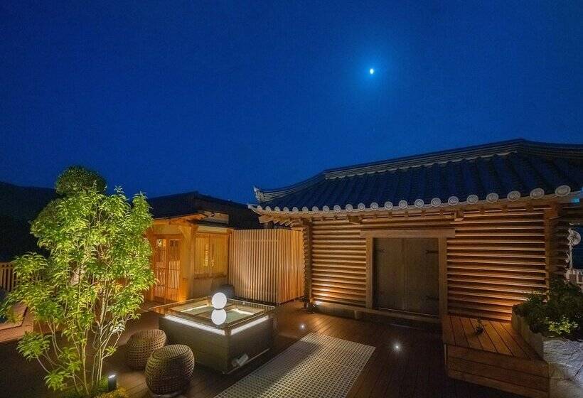 בית מלון כפרי New Wakasa