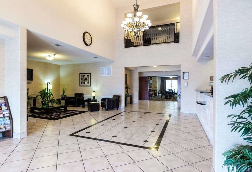 בית מלון כפרי Quality Suites