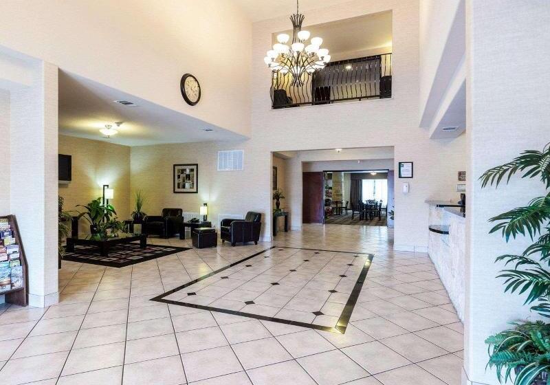 בית מלון כפרי Quality Suites