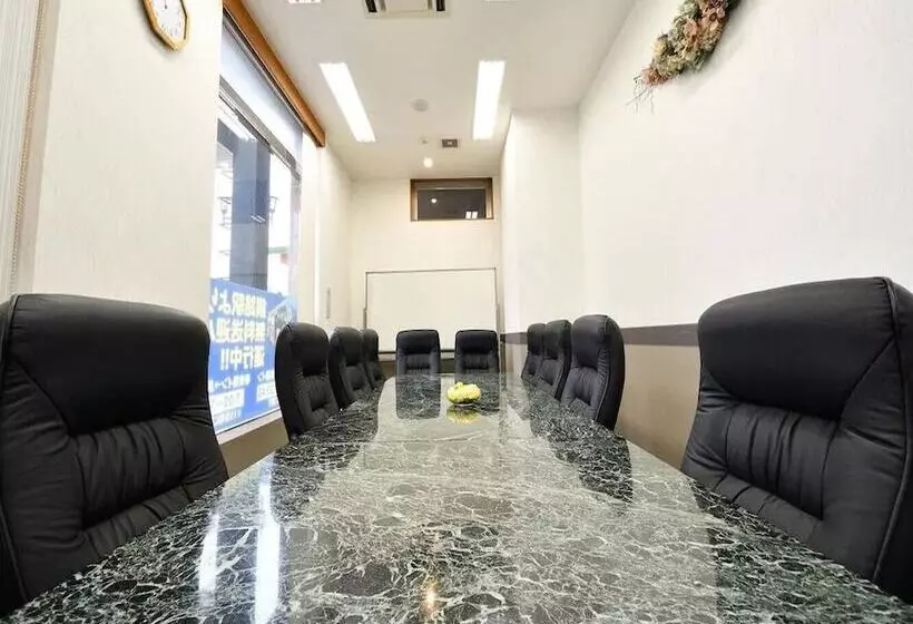 Отель Toyoko Inn Kushiro Juji-gai