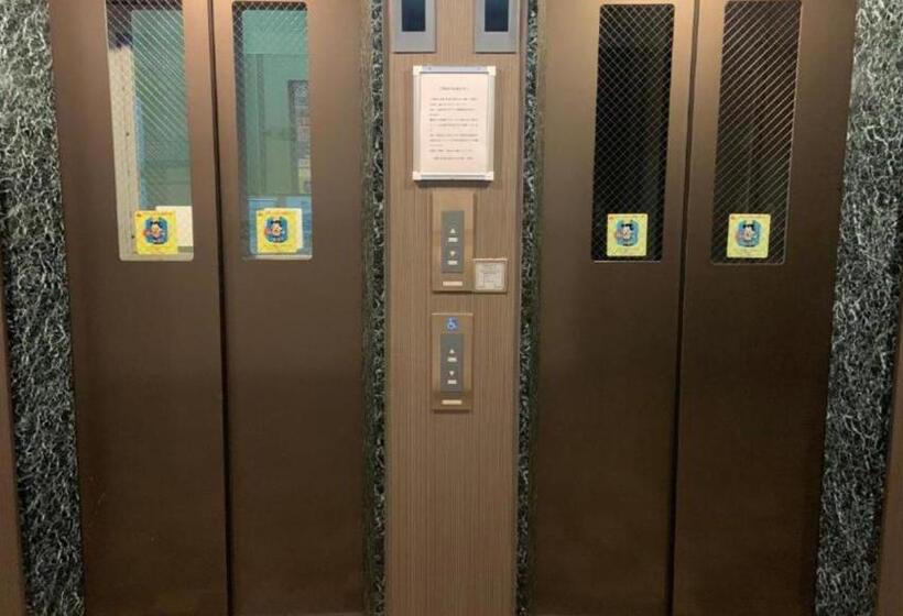 בית מלון כפרי Toyoko Inn Shin-Osaka Chuo-guchi Honkan