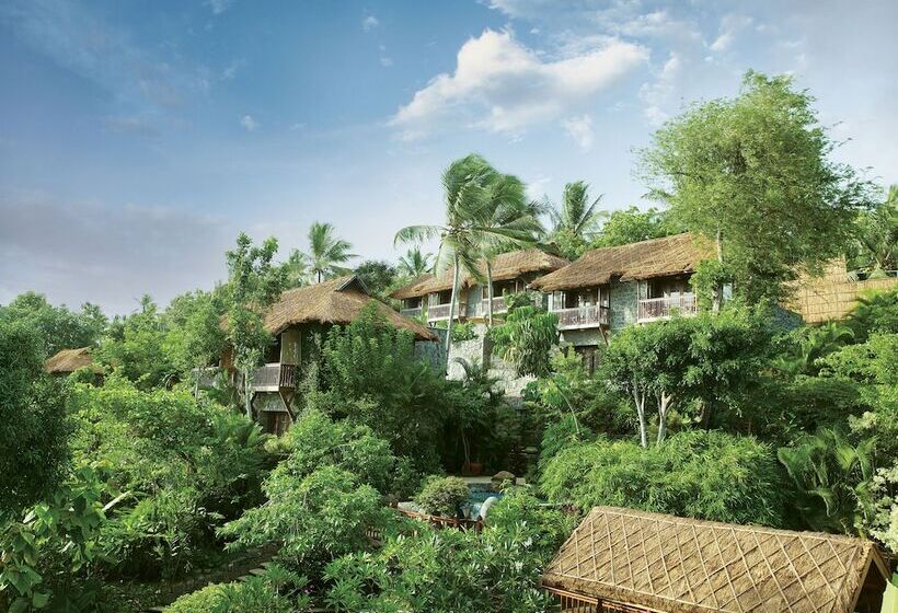 Отель Taj Green Cove Resort And Spa Kovalam