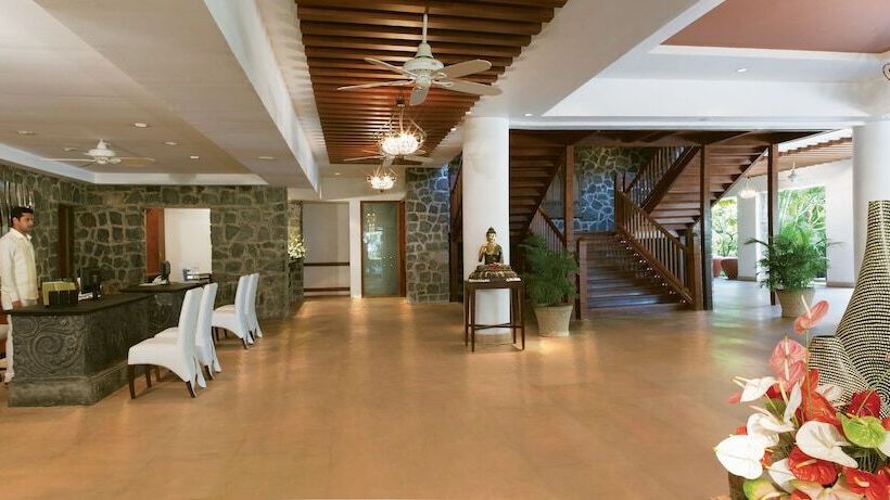 Отель Taj Green Cove Resort And Spa Kovalam