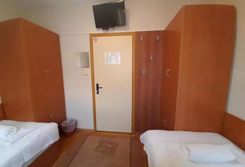 هاستل Guest House Diel