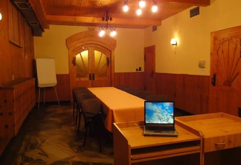 تختخواب و صبحانه Willa Orla