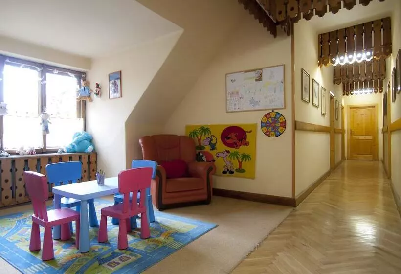 تختخواب و صبحانه Willa Orla