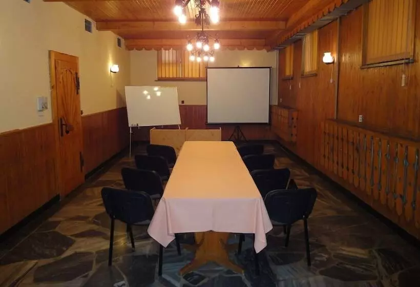 تختخواب و صبحانه Willa Orla