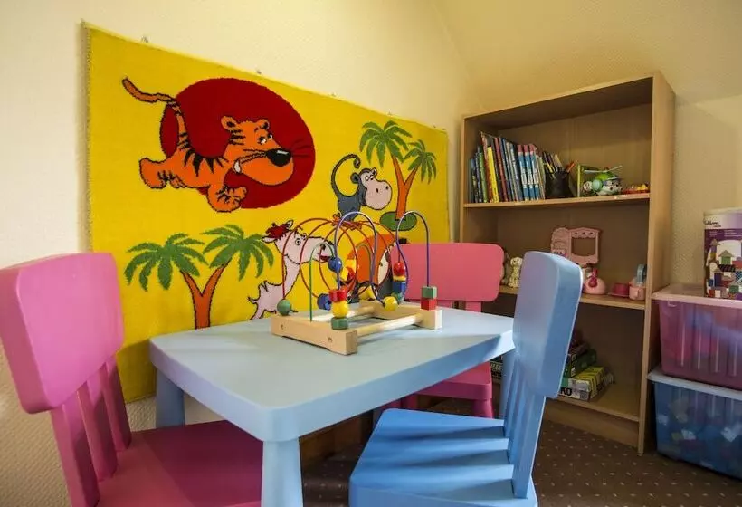 تختخواب و صبحانه Willa Orla