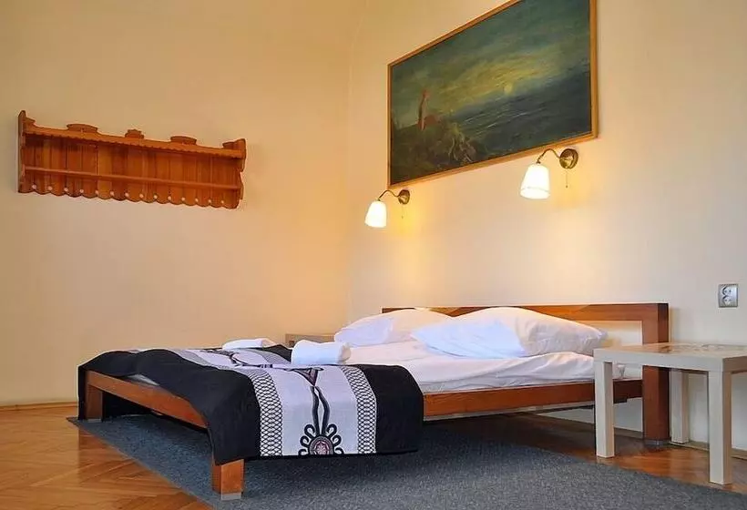 تختخواب و صبحانه Willa Orla