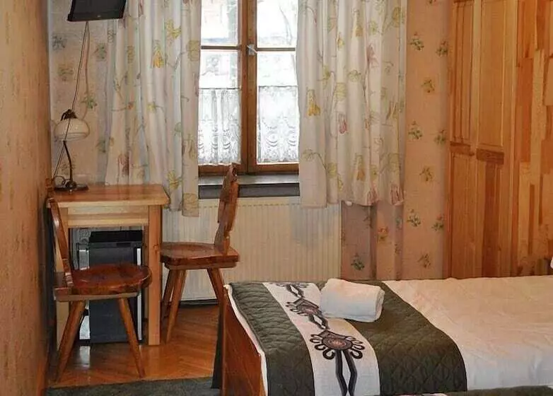 تختخواب و صبحانه Willa Orla