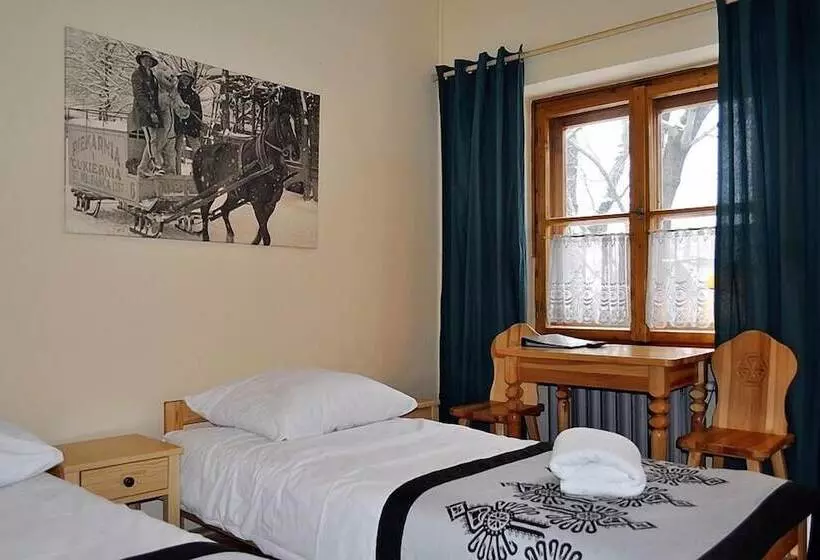 تختخواب و صبحانه Willa Orla