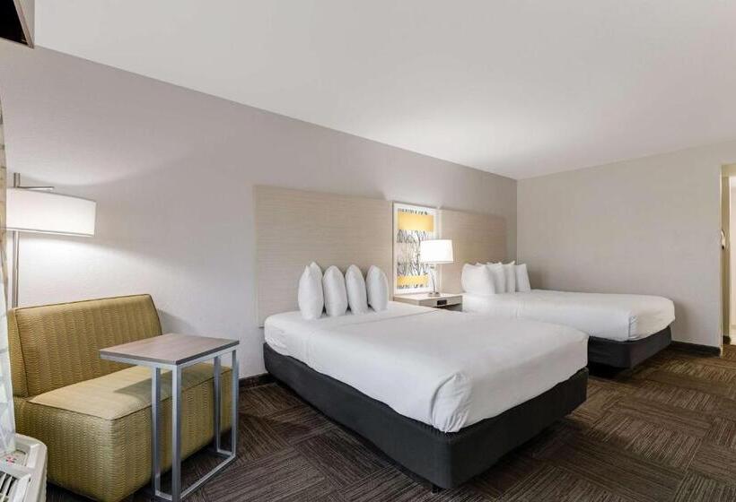 Отель Best Western Auburndale Inn & Suites