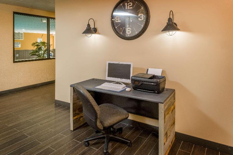 فندق Best Western Logan Inn