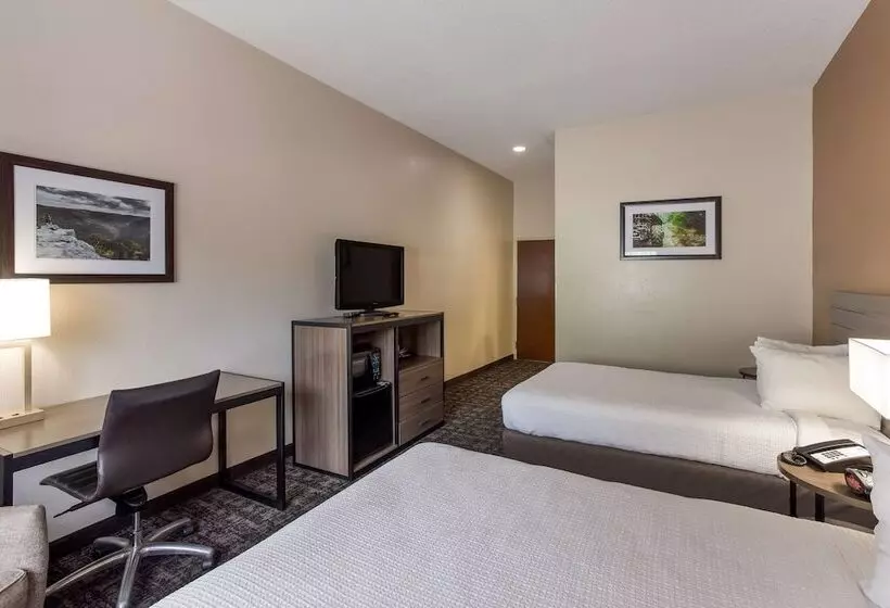 בית מלון כפרי Best Western Logan Inn