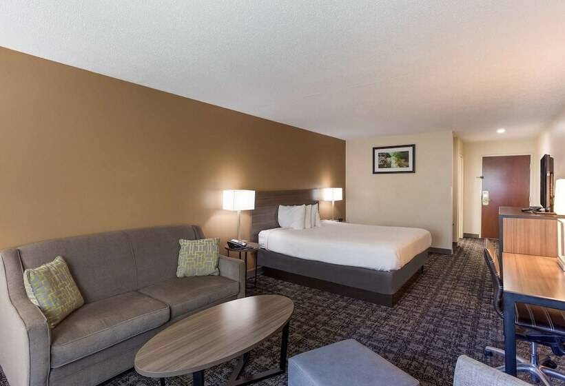 فندق Best Western Logan Inn