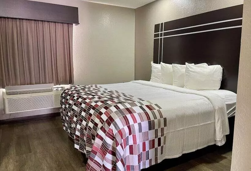 Отель Red Roof Inn & Suites Jackson   Richland