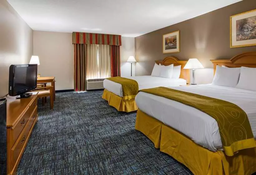 ホテル Spark By Hilton Smithfield I 95