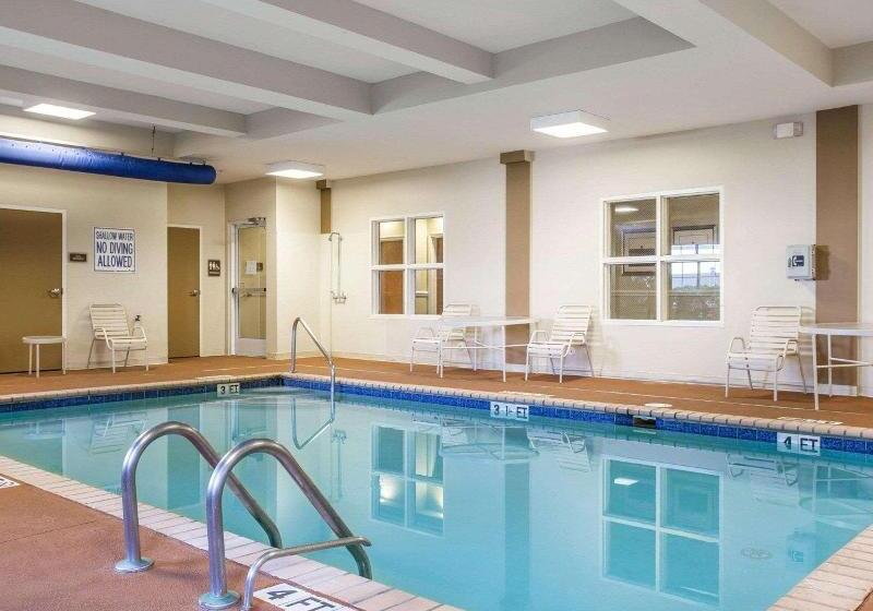 酒店 Comfort Inn & Suites