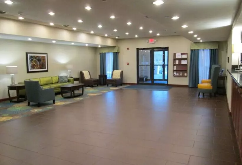 Отель Wingate By Wyndham Newell