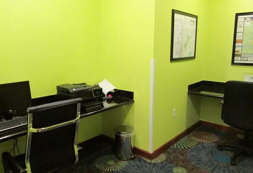 Отель Wingate By Wyndham Newell