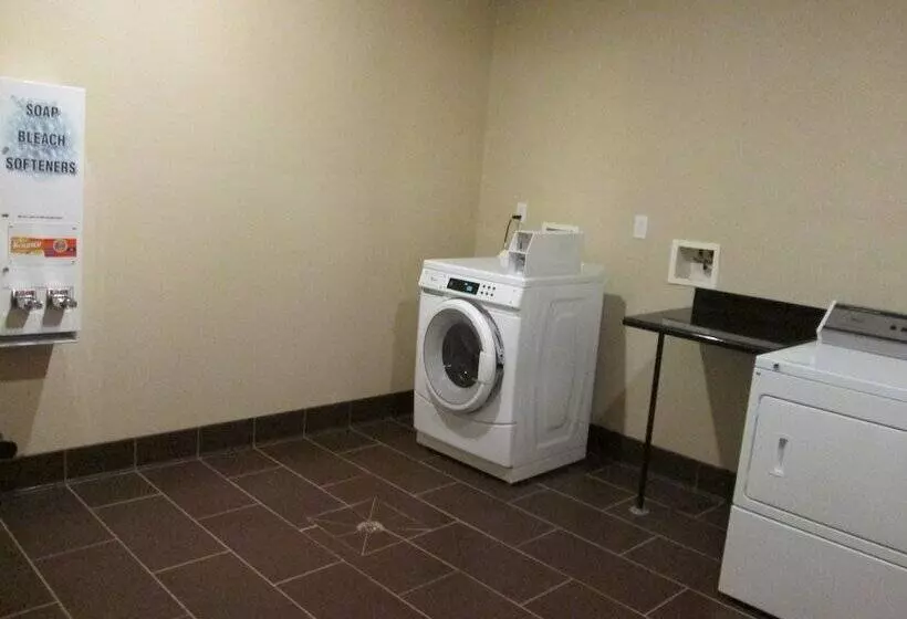 Отель Wingate By Wyndham Newell